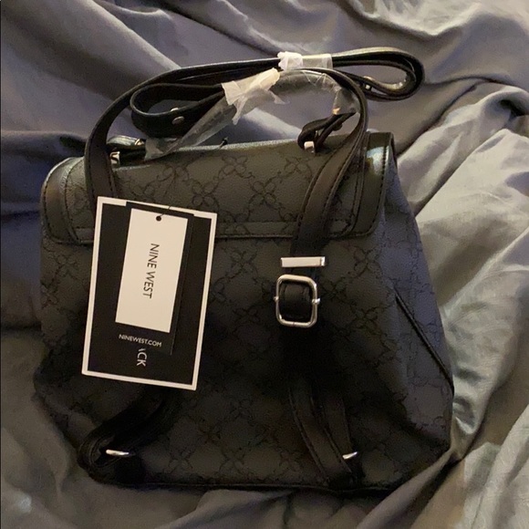 Nine West - Picture 2 of 3